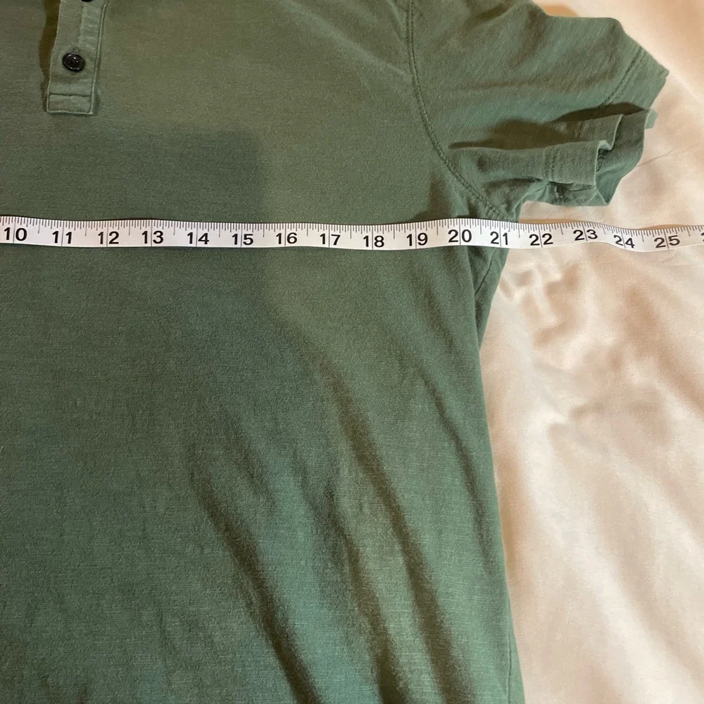 Banana Republic Olive Green‎ Men's Shirt, Size Medium